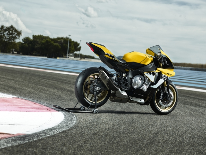 Yamaha YZF R1 2016: výroční edice Speed Block - 6 - 1 Yamaha YZF R1 2016 limited08