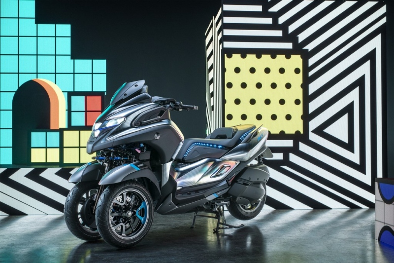 Yamaha 3CT: prototyp tříkolového skútru - 5 - 1 Yamaha prototyp 3CT (11)