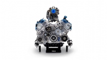 1 Yamaha vodikovy motor V8 (2)
