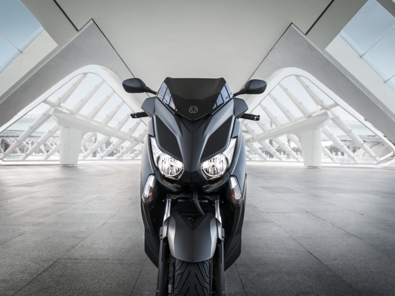 Yamaha X-Max 400 MOMO Design ABS: na trhu již v květnu - 5 - xmax 400 Yamaha xmax 400 momodesign10