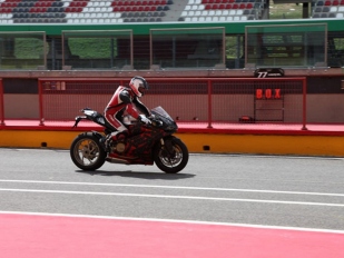 Ducati 1199: novinka pro příští sezónu