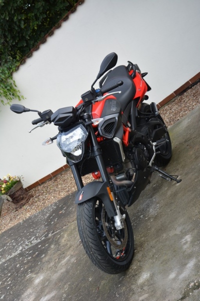 Test Aprilia Shiver 900: dvouválcová radost - 2 - 1 2020 Aprilia Shiver 900 test (21)
