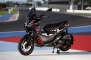 1 Aprilia SR GT Replica (4)