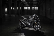 1 BMW HP4 RACE1