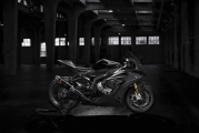 1 BMW HP4 RACE4