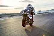 1 BMW HP4 Race8