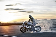1 BMW HP4 Race9