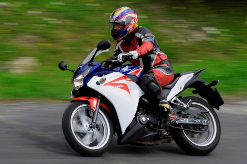 Test Honda CBR 250R: čtvrtlitrový supersport - 2 - CBR20503