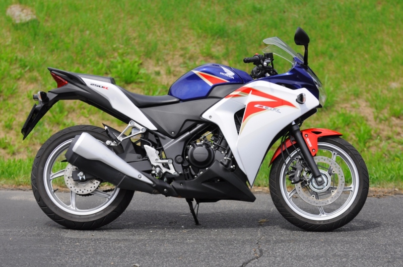 Test Honda CBR 250R: čtvrtlitrový supersport - 7 - CBR20509
