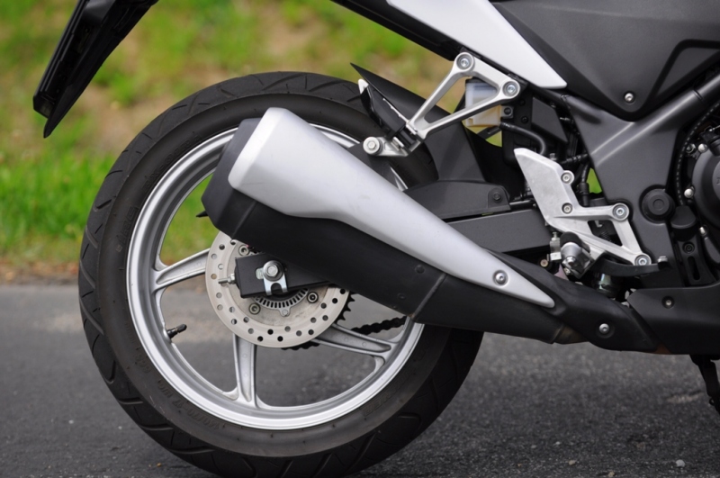 Test Honda CBR 250R: čtvrtlitrový supersport - 9 - CBR20511