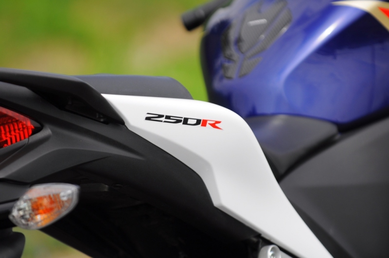 Test Honda CBR 250R: čtvrtlitrový supersport - 10 - CBR20512