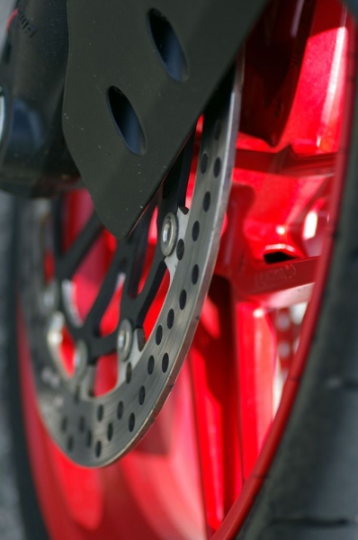 Test Ducati Panigale 899: napravený zlý muž - 15 - Ducati Panigale 899 Ducati 899 Panigale04