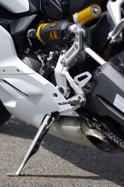Test Ducati Panigale 899: napravený zlý muž - 16 - Ducati Panigale 899 Ducati 899 Panigale06