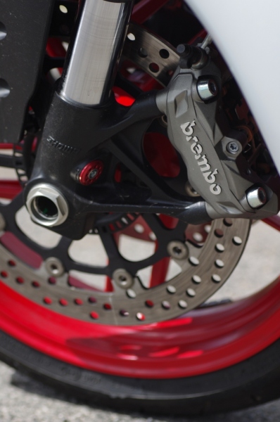 Test Ducati Panigale 899: napravený zlý muž - 21 - Ducati Panigale 899 Ducati 899 Panigale11
