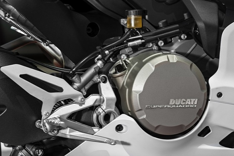 Ducati 899 Panigale: české odhalení - 4 - Ducati Panigale 899 Ducati 899 Panigale07