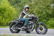 2 Harley Davidson 1200 Roadster test33