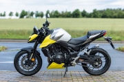 1 Honda CB750 Hornet E-Clutch test (10)
