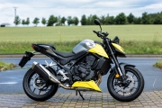 1 Honda CB750 Hornet E-Clutch test (1)