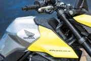1 Honda CB750 Hornet E-Clutch test (6)