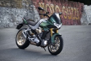 1 Moto Guzzi V100 Mandello (5)