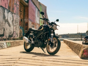 Yamaha XSR125 Legacy: se zlatými koly