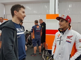 Senzace roku: Lorenzo a Marquez 2019 za Repsol Honda