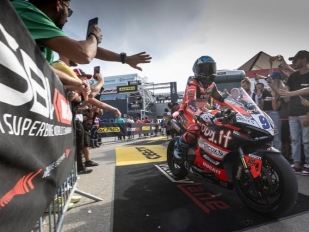 Hlavní obrázek k článku: Vítězství Ducati, pak dvě Yamahy, 19. Vostatek 