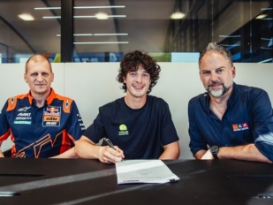 Vietti a Deniz Öncü oficiálně za Aja v Moto2