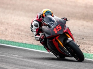 Alex de Angelis testoval MotoE Ducati