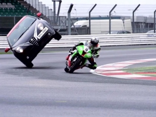 Alfa Romeo Mito WSBK vs. Kawasaki Ninja: na dvou kolech