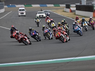 All Japan Superbike 2021 v Motegi: Vítězný double Nakasugy 