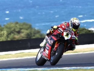 Mistr světa Bautista na čele Superbike, 19. König