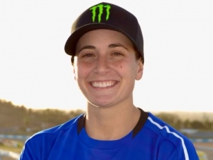 Ana Carrasco nazpět v paddocku Superbike