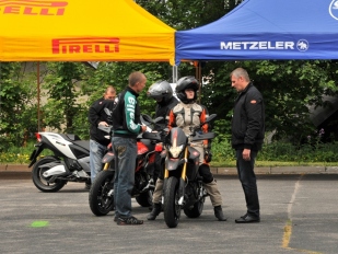 Aprilia a MotoGuzzi demo tour 2014