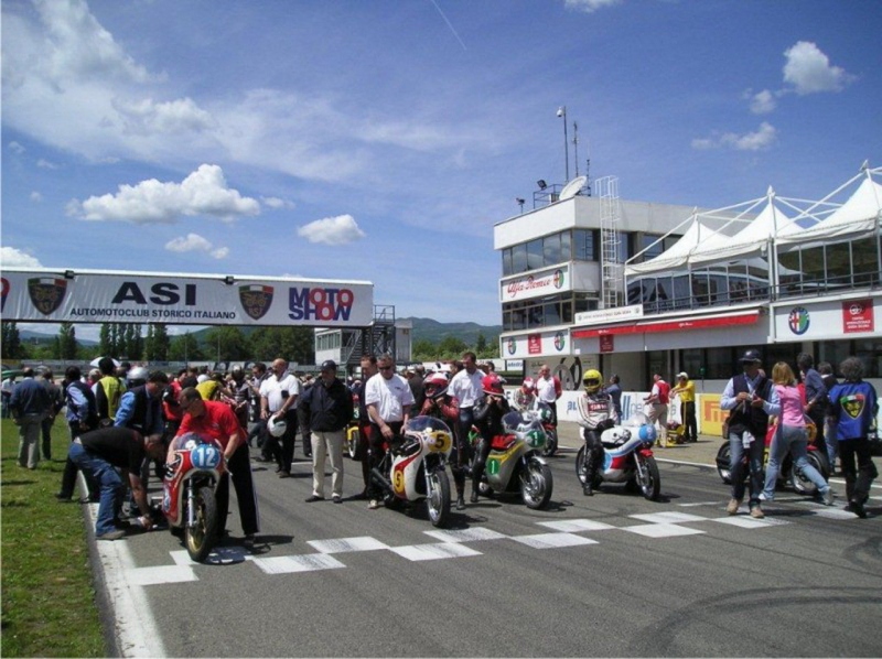 Asimotoshow 2011: jubileum tří legend - 7 - asi