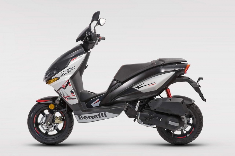 Benelli 2012: spousta novinek - 2 - benelli