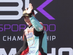 Titul pro čínský motocykl Kove, Fernandez mistrem světa