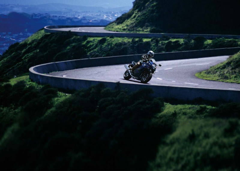 Suzuki GSX1250FA: Bandit s cestovními geny - 2 - big_suzuki_gsx1250f_2010_09c