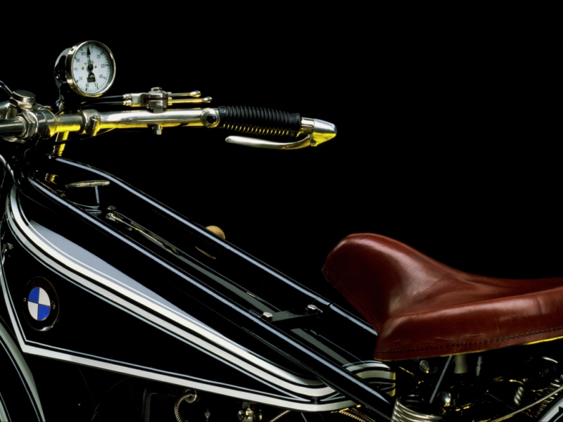 BMW R32 (1923): první opravdová legenda - 2 - bmw_r32_(1923)_2010_01
