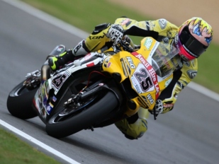 BSB: Pole position v Brands Hatch pro Josh Brookese