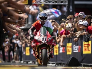 Hlavní obrázek k článku: Bude pokračovat Bulegova spanilá jízda i na Doningtonu?