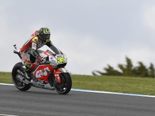 Crutchlow dokázal zvítězit i na suchu