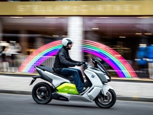 Skútr BMW C evolution oficiálně představen