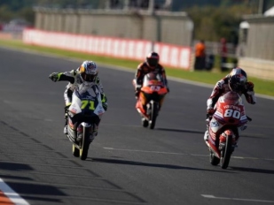 Hlavní obrázek k článku: Sasaki se s kubaturou Moto3 rozloučil vítězstvím