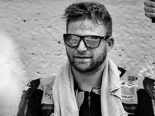 Hlavní obrázek k článku: Clement Stoll podlehl svým zraněním 