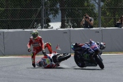 crash barcelona lorenzo a iannone 2