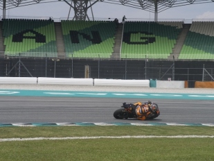 Hlavní obrázek k článku: Začal Shakedown test v Sepangu 