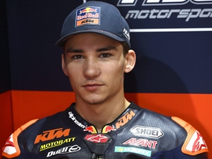 V Jerezu zůstali na čele v Moto3- a Moto2- D. Öncü a Lowes (11. Salač)