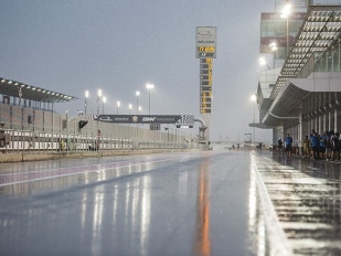 Testy Moto2 & Moto3 v Kataru dnes ukončeny kvůli lijáku