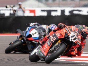 Superbiky v Doningtonu